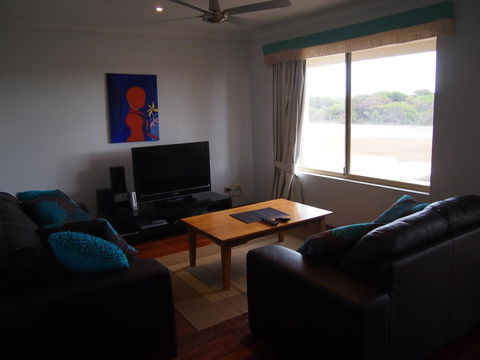Beach Place @ Leeman - Accommodation Kalgoorlie 8