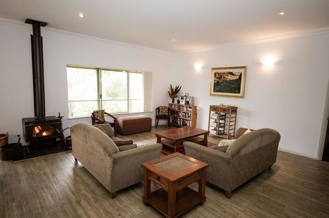 Fern Creek - Accommodation Kalgoorlie 3