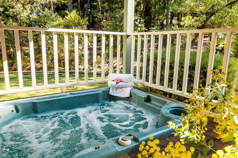 Riverglen Chalets - Accommodation Kalgoorlie 2