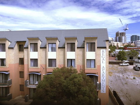 Regal Apartments - Accommodation Kalgoorlie 2