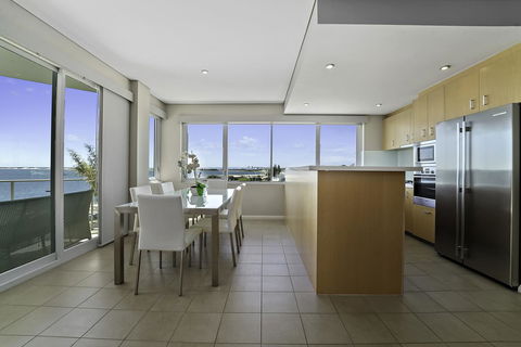 Luxury Suite Bunbury - Accommodation Kalgoorlie 9