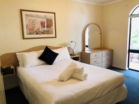 West Beach Lagoon 208 â€“ Great Value! - Accommodation Kalgoorlie 2