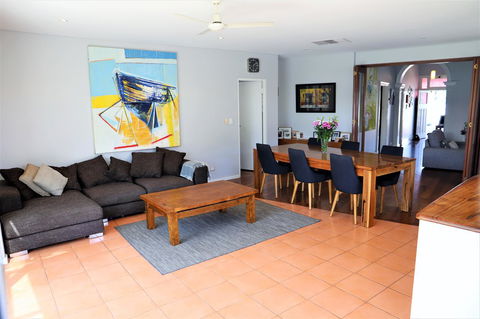Fremantle Heritage Home For You To Enjoy! - Accommodation Kalgoorlie 18