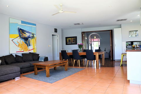 Fremantle Heritage Home For You To Enjoy! - Accommodation Kalgoorlie 12