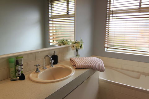 Stableford Cottage Holiday Home Dunsborough - Accommodation Kalgoorlie 34