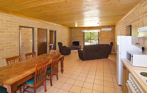 Turner Brook Chalet - Accommodation Kalgoorlie 2