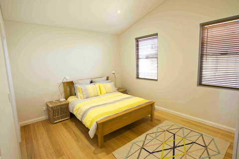 Sunny Blinco Street House - Accommodation Kalgoorlie 8