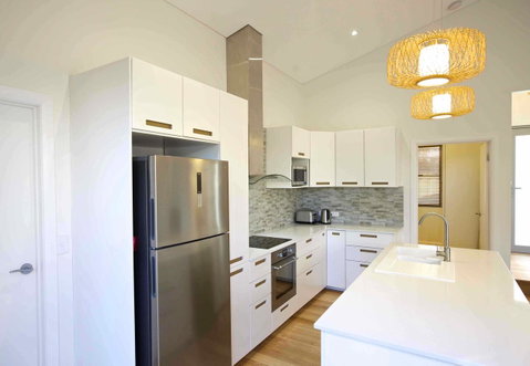 Sunny Blinco Street House - Accommodation Kalgoorlie 5