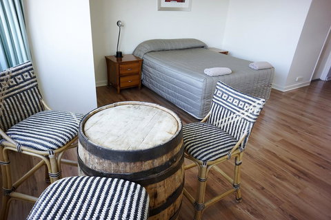 Studio 208 With Ocean Views - Accommodation Kalgoorlie 2