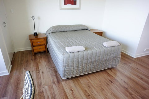 Studio 208 With Ocean Views - Accommodation Kalgoorlie 5