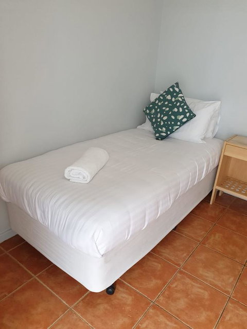 West Beach Lagoon 204 â€“ Ground Floor - Accommodation Kalgoorlie 4