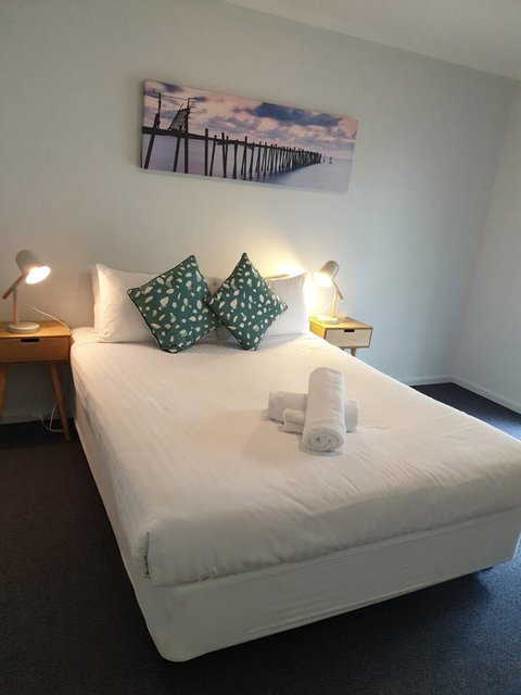 West Beach Lagoon 204 â€“ Ground Floor - Accommodation Kalgoorlie 5