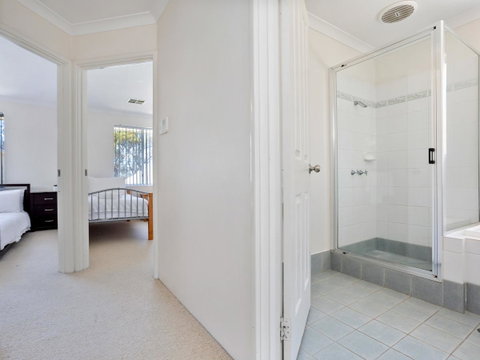 Cooper Street - Accommodation Kalgoorlie 17