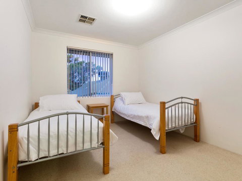 Cooper Street - Accommodation Kalgoorlie 19