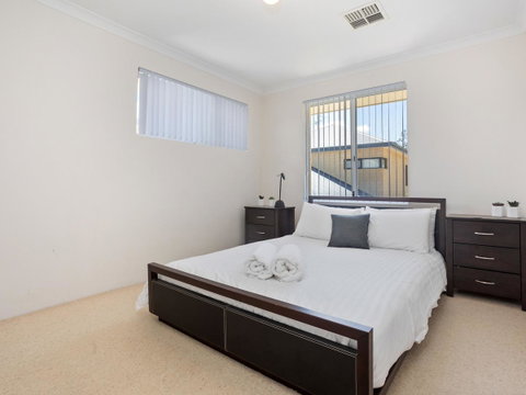 Cooper Street - Accommodation Kalgoorlie 18