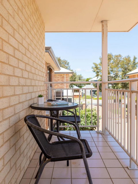 Cooper Street - Accommodation Kalgoorlie 13