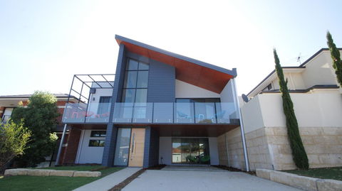 Sunset Place Apartments - Accommodation Kalgoorlie 0