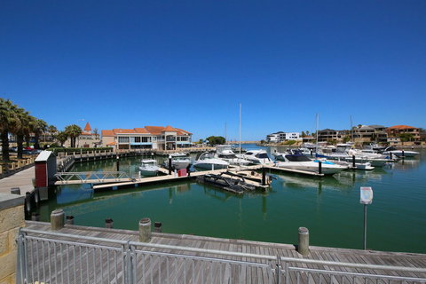 Studio Style Mindarie Marina - Accommodation Kalgoorlie 10