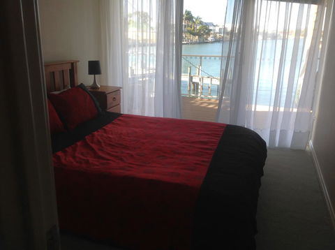Waterside Canal Dreams - Accommodation Kalgoorlie 19