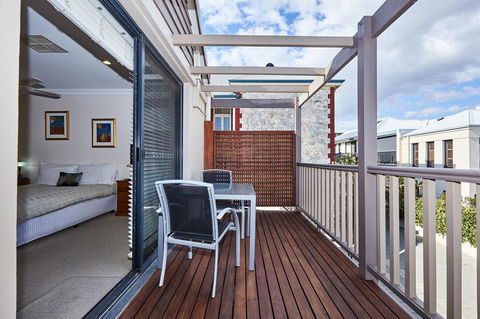 Fremantle Townhouse Unit 6 - Accommodation Kalgoorlie 10