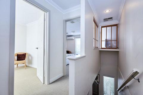 Fremantle Townhouse Unit 6 - Accommodation Kalgoorlie 6