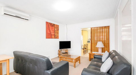 The Bluff Point - Accommodation Kalgoorlie 7