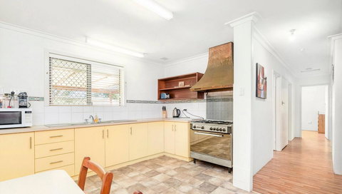 The Bluff Point - Accommodation Kalgoorlie 5