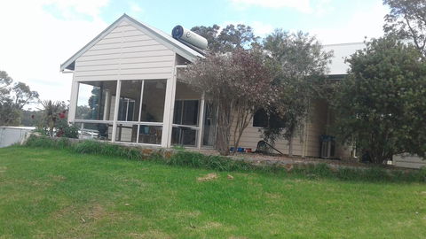 Abbivale Farm Cottage - Accommodation Kalgoorlie 9
