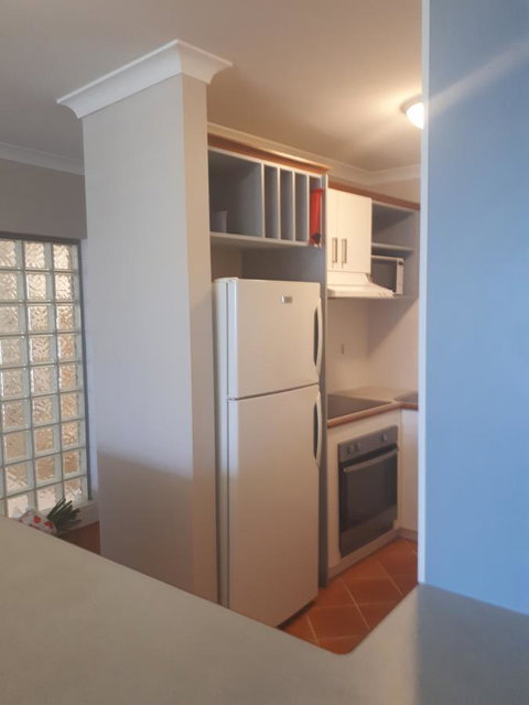 Salty Kiss - Accommodation Kalgoorlie 9