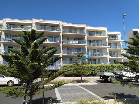 Salty Kiss - Accommodation Kalgoorlie 1