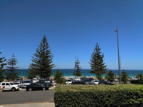 Salty Kiss - Accommodation Kalgoorlie 0