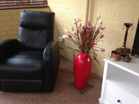 â˜… Stylish Family Home! â˜… - Accommodation Kalgoorlie 4