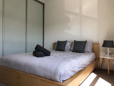 Gerring Court With Free 1 Car Bay Parking - Accommodation Kalgoorlie 2