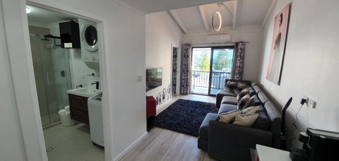 West Beach Lagoon 211 â€“ Great Views - Accommodation Kalgoorlie 6