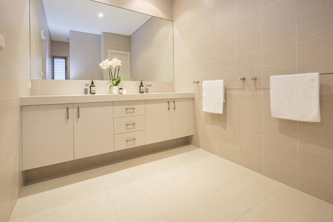 Calm Waters - Accommodation Kalgoorlie 3