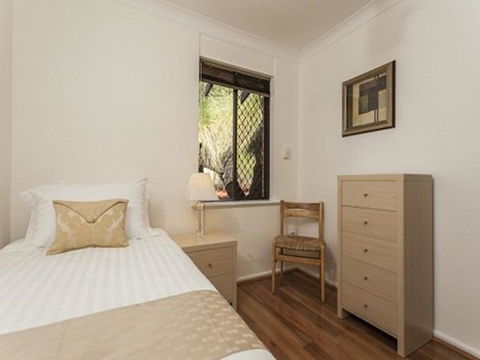 Attadale Excutive Villa - Accommodation Kalgoorlie 8
