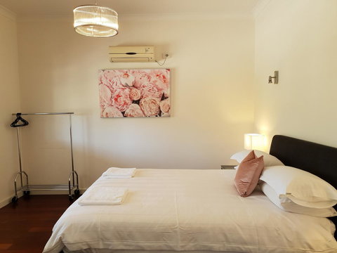 Leisurely Manor - Spacious Three Bedroom Home In Fremantle - Accommodation Kalgoorlie 1