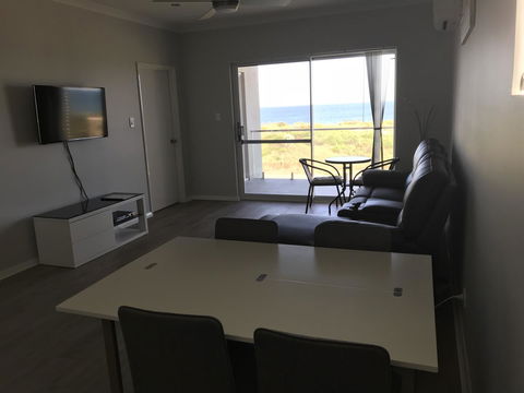 Beach House At SeaScapes.. - Accommodation Kalgoorlie 18