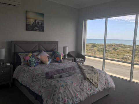 Beach House At SeaScapes.. - Accommodation Kalgoorlie 6