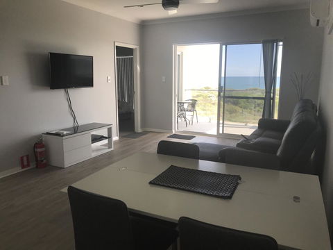 Beach House At SeaScapes.. - Accommodation Kalgoorlie 20