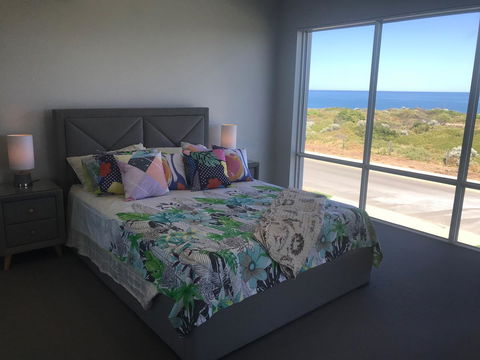 Beach House At SeaScapes.. - Accommodation Kalgoorlie 0
