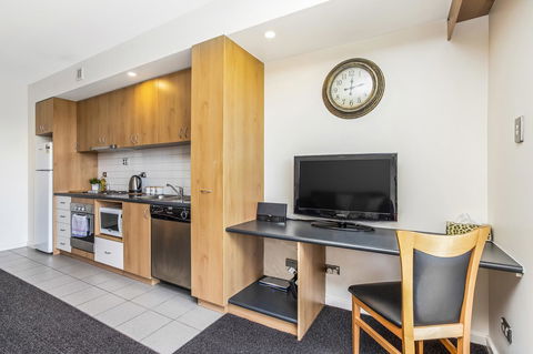 508 Stupendous Sunsets & Views Pool Gym Parking - Accommodation Kalgoorlie 21