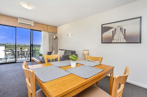 508 Stupendous Sunsets & Views Pool Gym Parking - Accommodation Kalgoorlie 7