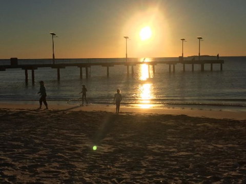 Don\'t Worry Be Happy - Accommodation Kalgoorlie 2