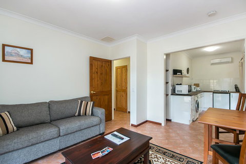 Coranda Lodge - Accommodation Kalgoorlie 1