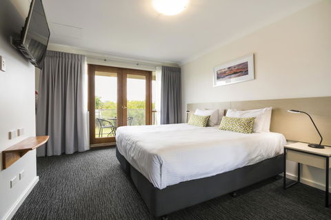 Nightcap At The Ship Inn - Accommodation Kalgoorlie 18