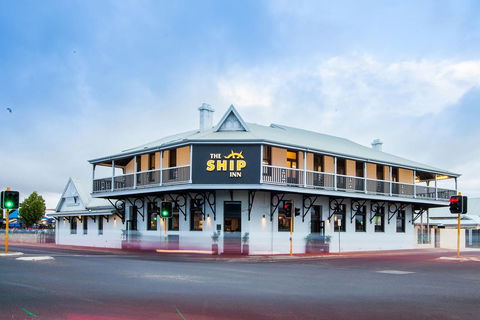 Nightcap At The Ship Inn - Accommodation Kalgoorlie 4