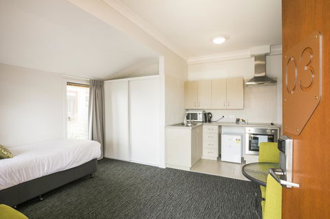 Nightcap At The Ship Inn - Accommodation Kalgoorlie 32