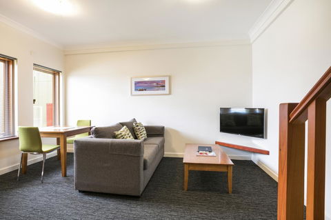 Nightcap At The Ship Inn - Accommodation Kalgoorlie 28