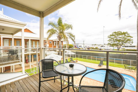 Nightcap At The Ship Inn - Accommodation Kalgoorlie 26